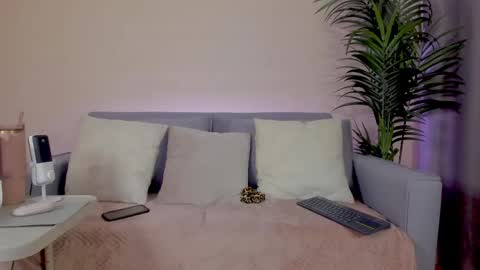 Snapshot of mia_daniellshot chatting on May 2026 12:10:01 PM Sarah Luna online show from May 2026 12:10:01 PM