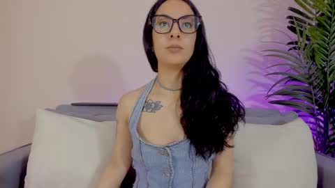 Snapshot of mia_daniellshot chatting on June 2026 01:59:01 PM Sarah Luna online show from June 2026 01:59:01 PM