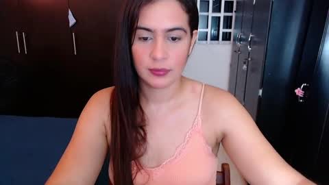 Mia online show from December 2024 02:46:01 AM