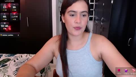 Mia online show from October 2025 02:10:01 AM