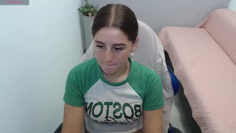 Mia online show from February 2026 02:21:02 PM