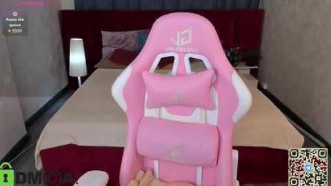 mia_e1fie online show from December 2025 08:07:02 AM