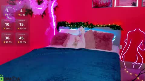 Mia online show from January 2026 03:54:01 AM