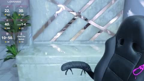 Mia online show from March 2026 01:17:02 PM