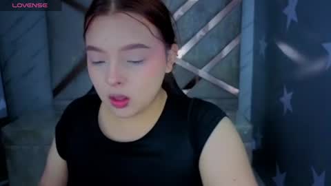 Snapshot of mia_foster_t chatting on June 2026 01:12:01 PM Mia online show from June 2026 01:12:01 PM