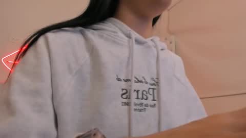    online show from February 2025 12:17:02 PM