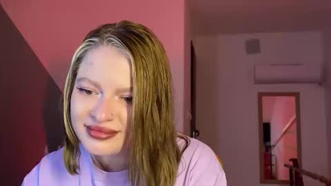 Snapshot of mia_kamp chatting on September 2025 08:41:01 PM Mia online show from September 2025 08:41:01 PM