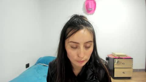mia kaneee online show from December 2024 04:47:01 AM
