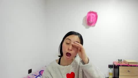 mia kaneee online show from December 2024 12:23:01 AM