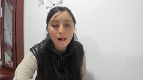 mia kaneee online show from February 2025 12:41:01 AM