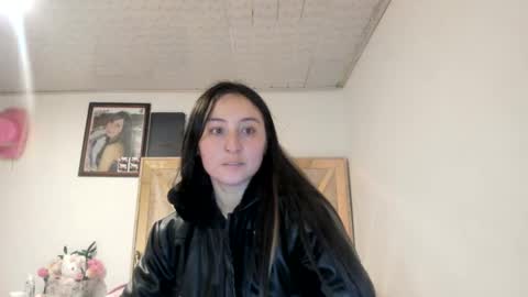mia kaneee online show from September 2025 02:33:02 AM