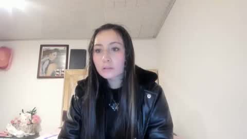 mia kaneee online show from September 2025 02:49:02 AM