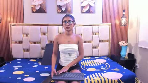 Snapshot of mia_konor06 chatting on May 2026 10:55:01 AM Mia. online show from May 2026 10:55:01 AM