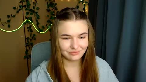mia_lemm online show from February 2026 08:13:01 AM