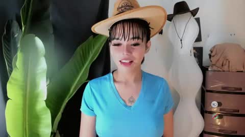 Snapshot of mia_lover9 chatting on July 2026 01:37:01 PM M I A online show from July 2026 01:37:01 PM