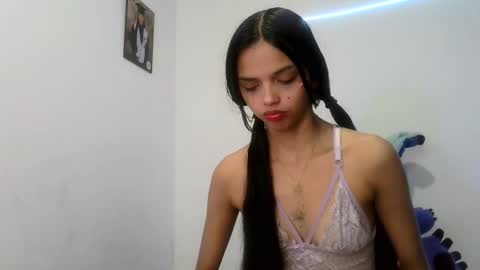 mia lucy 21 online show from October 2025 09:10:02 AM