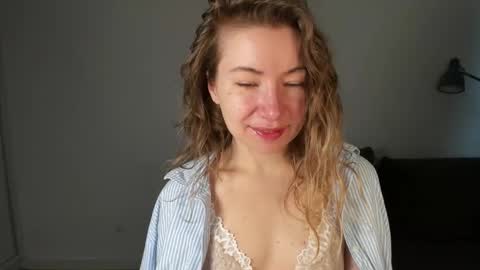 Mia online show from January 2026 07:36:02 AM