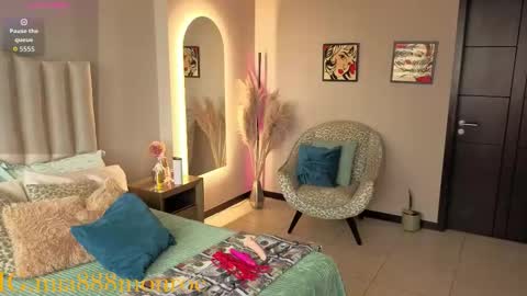 Mia Monroe online show from March 2026 06:37:02 PM