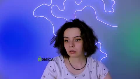 mia_mooon_ online show from June 2026 08:35:02 AM