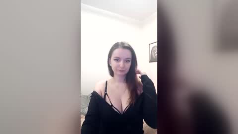 Snapshot of mia_muuur chatting on July 2026 11:33:01 PM Mia online show from July 2026 11:33:01 PM