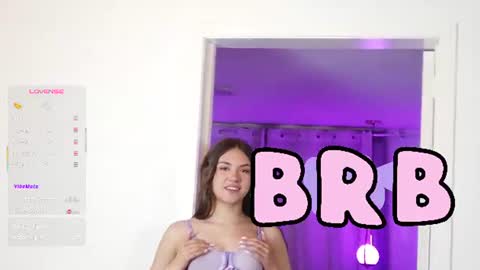 Mia Nevaeh - follow me online show from July 2026 08:11:02 PM