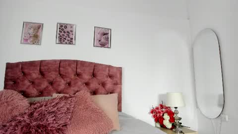 Snapshot of mia_nova5 chatting on June 2026 12:17:01 PM mia_nova5 online show from June 2026 12:17:01 PM