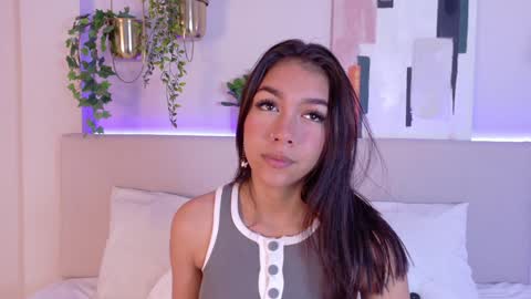Snapshot of mia_oconner chatting on January 2025 11:26:02 AM mia_oconner online show from January 2025 11:26:02 AM