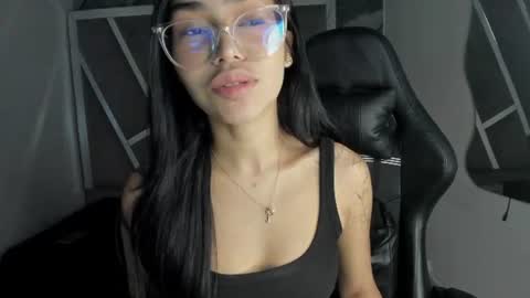 mia_petiteht online show from July 2026 09:02:01 PM