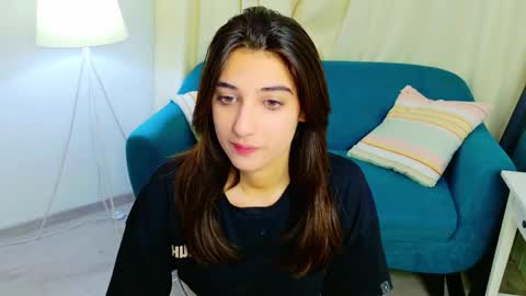 Mia online show from February 2026 03:11:02 PM