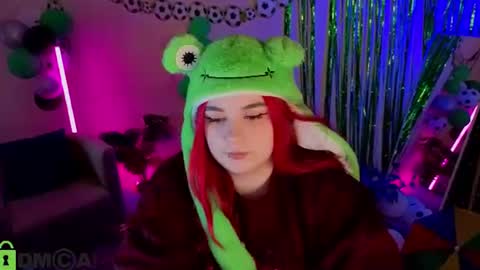 Snapshot of mia_r0ss chatting on June 2026 01:10:02 AM Mia online show from June 2026 01:10:02 AM