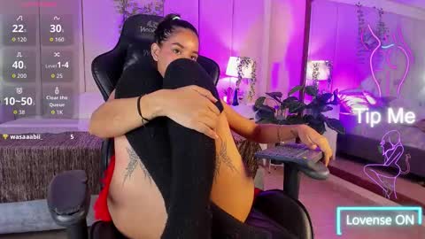 mia rousse25 online show from February 2026 04:34:02 PM