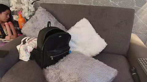 Mia Roux online show from February 2025 07:04:01 PM