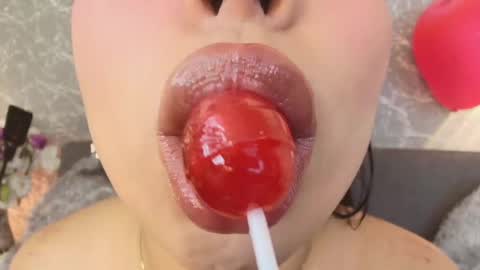 Mia Roux online show from February 2025 07:19:02 PM