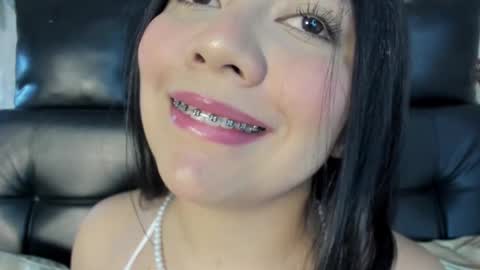 Mia Roux online show from November 2025 02:32:01 AM