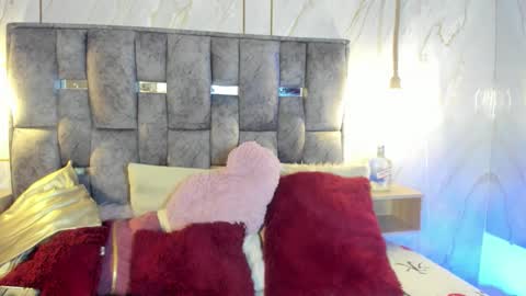 Mia Roux online show from February 2026 03:11:02 AM