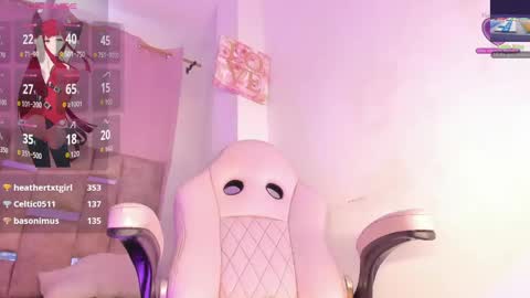 mia_royal online show from April 2026 05:51:01 PM