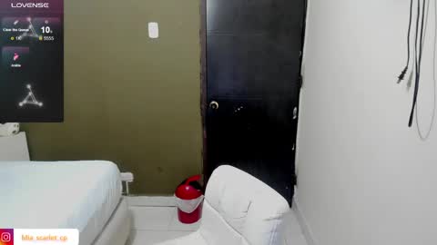 MIA HOT online show from April 2026 12:09:02 PM