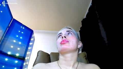 Snapshot of mia_sunnyy chatting on January 2025 11:32:01 PM Mia. online show from January 2025 11:32:01 PM