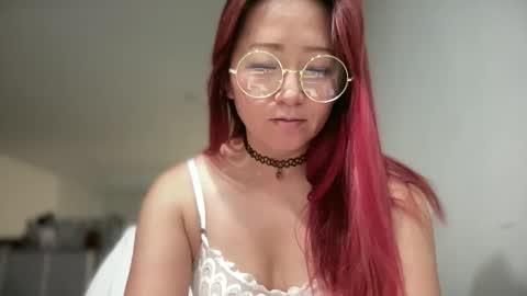 Snapshot of mia_temptress chatting on September 2025 04:43:01 PM Mia online show from September 2025 04:43:01 PM