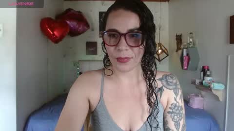 Snapshot of mia_velvet1 chatting on May 2026 02:23:01 PM MIA online show from May 2026 02:23:01 PM