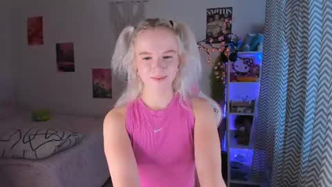 Snapshot of mia_waterlily chatting on July 2026 03:21:02 AM Mia online show from July 2026 03:21:02 AM