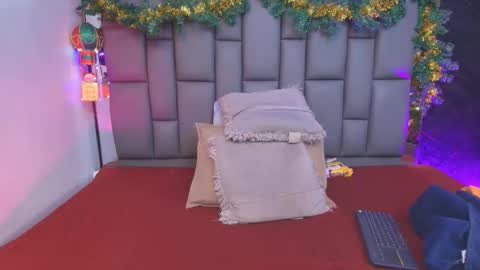 Snapshot of miaabrown__ chatting on November 2025 12:08:02 PM Mia online show from November 2025 12:08:02 PM