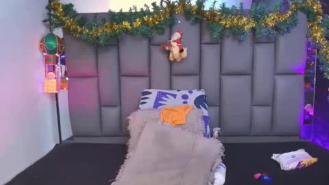 Snapshot of miaabrown__ chatting on December 2025 12:10:01 PM Mia online show from December 2025 12:10:01 PM