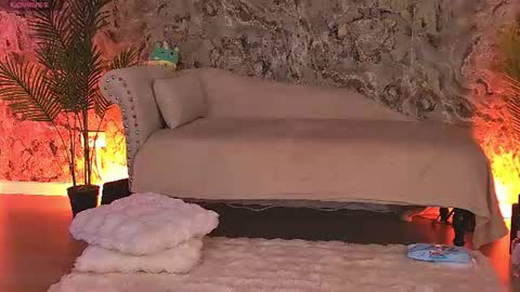 miaaddisonnn online show from June 2026 02:21:02 PM
