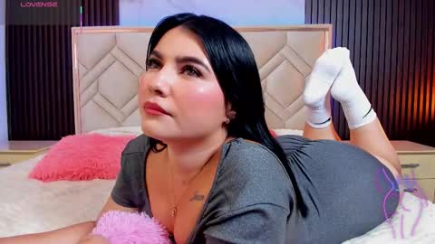 Miaa Farrel online show from January 2026 07:05:02 PM