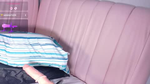 miaaffox online show from February 2026 09:59:02 PM