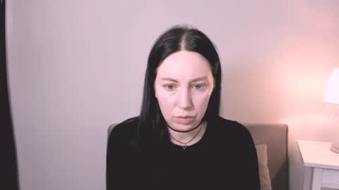 Mia online show from February 2026 04:37:02 PM