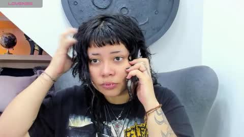 Mia online show from March 2026 12:28:01 PM