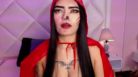 Snapshot of miaasmiith_ chatting on October 2025 01:01:02 PM Alexandra online show from October 2025 01:01:02 PM