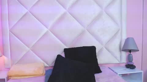 Snapshot of miaasmiith_ chatting on November 2025 03:34:02 PM Alexandra online show from November 2025 03:34:02 PM